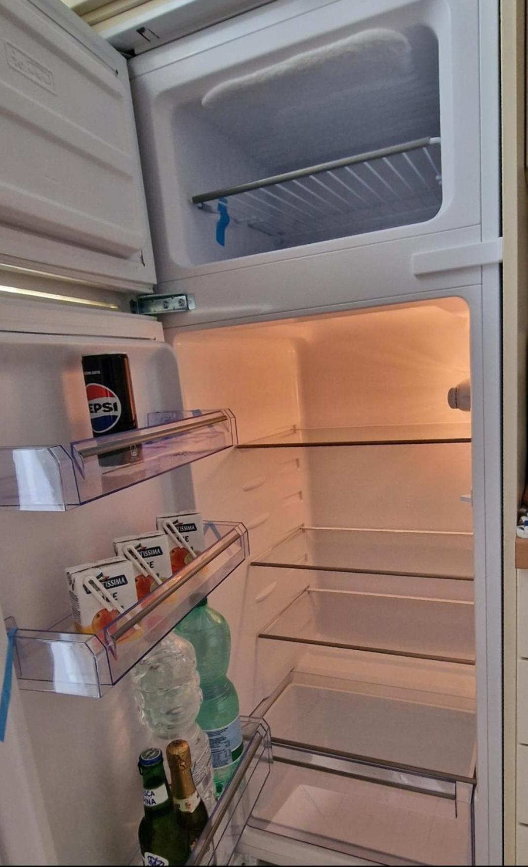 Oasi Lejlighed Rom Eksteriør billede